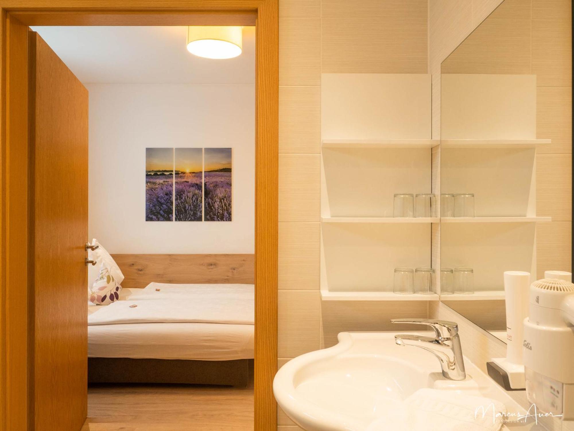 Pension Ehrenfried - Hotel Garni Kindberg Δωμάτιο φωτογραφία