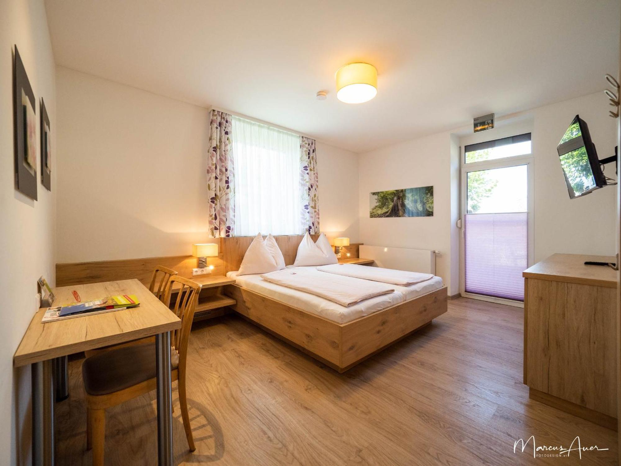 Pension Ehrenfried - Hotel Garni Kindberg Δωμάτιο φωτογραφία