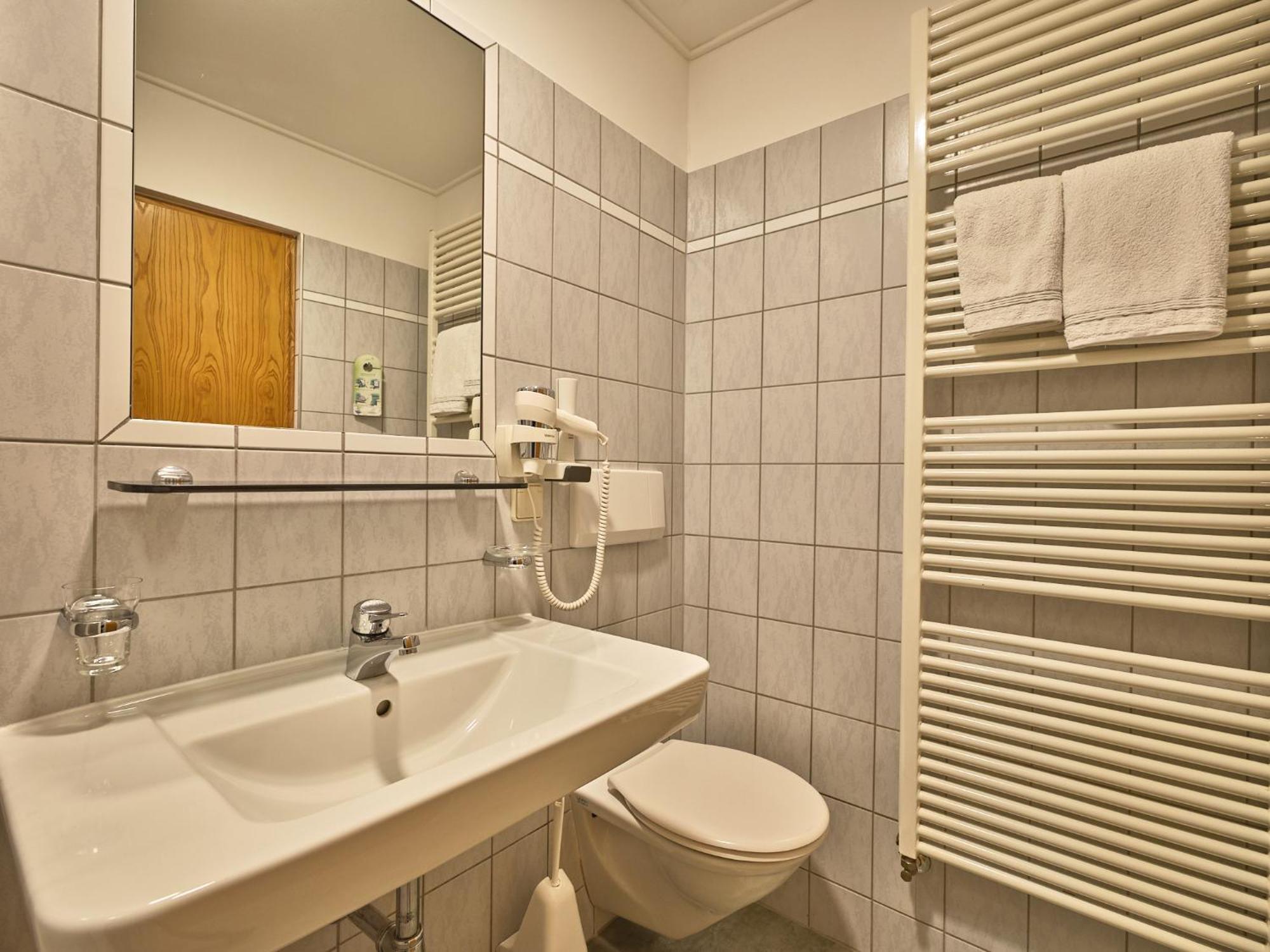 Pension Ehrenfried - Hotel Garni Kindberg Δωμάτιο φωτογραφία