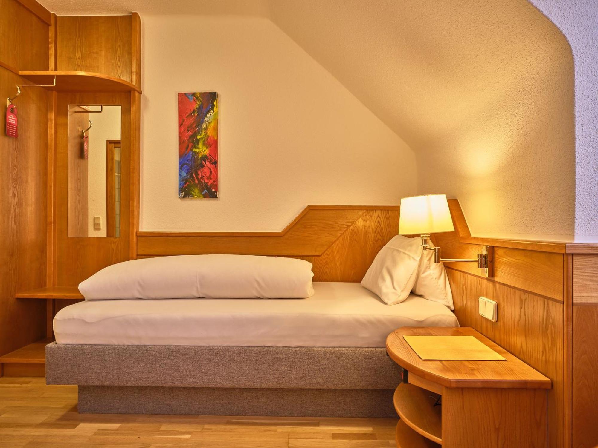 Pension Ehrenfried - Hotel Garni Kindberg Δωμάτιο φωτογραφία
